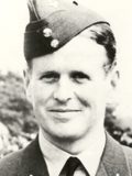 John "Cats Eye" Cunningham, con 20 vittorie (19 notturne) fu il pilota inglese che abbatt pi velivoli in missioni notturne durante la II Guerra Mondiale.